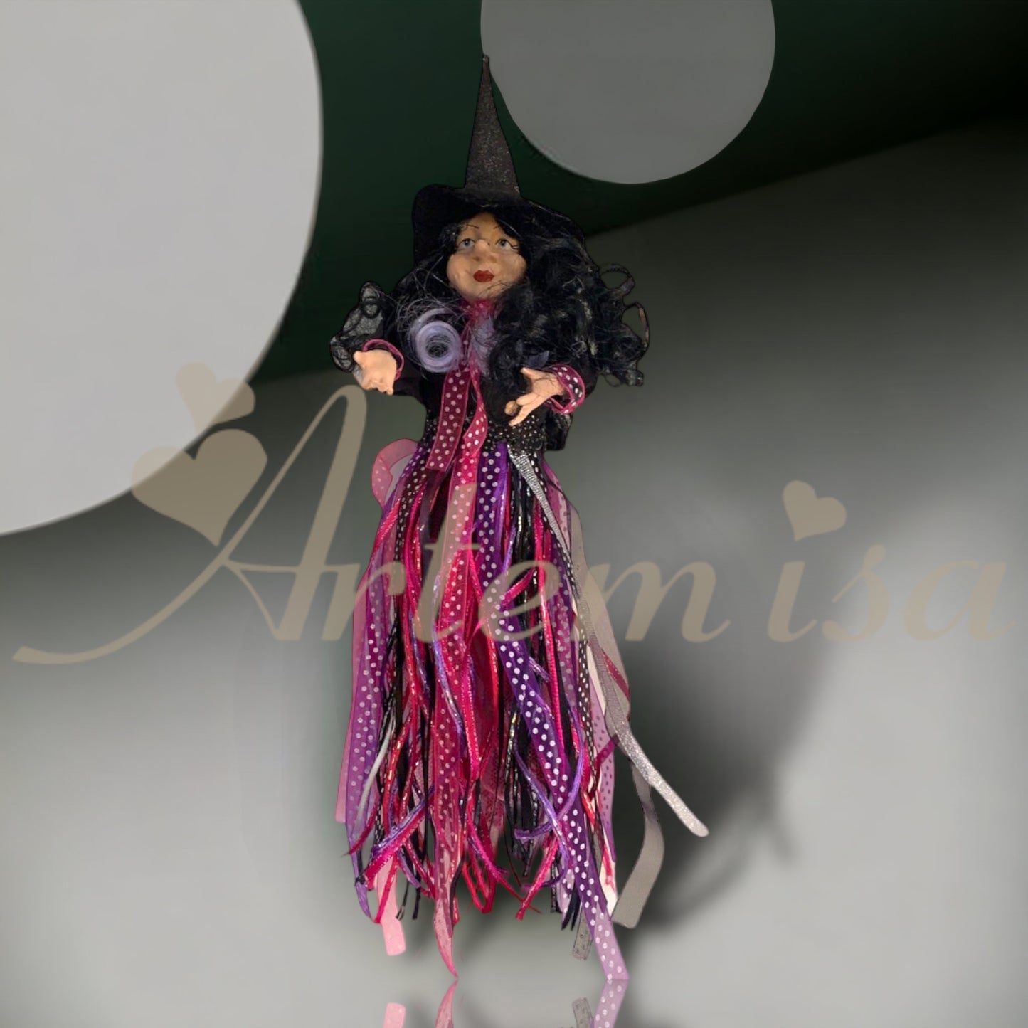 Bruja de la Abundancia Pequeña